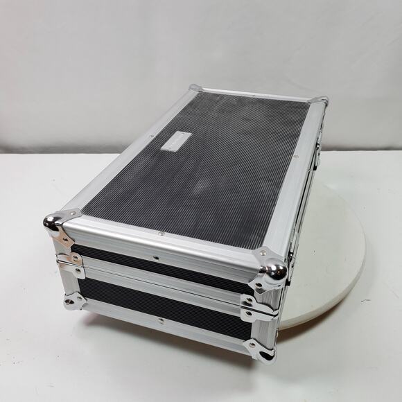 Vanguard Padded Luggage Travel Hard Case 16x9x4 Inch w/ Combination Locks - Picture 4 of 9